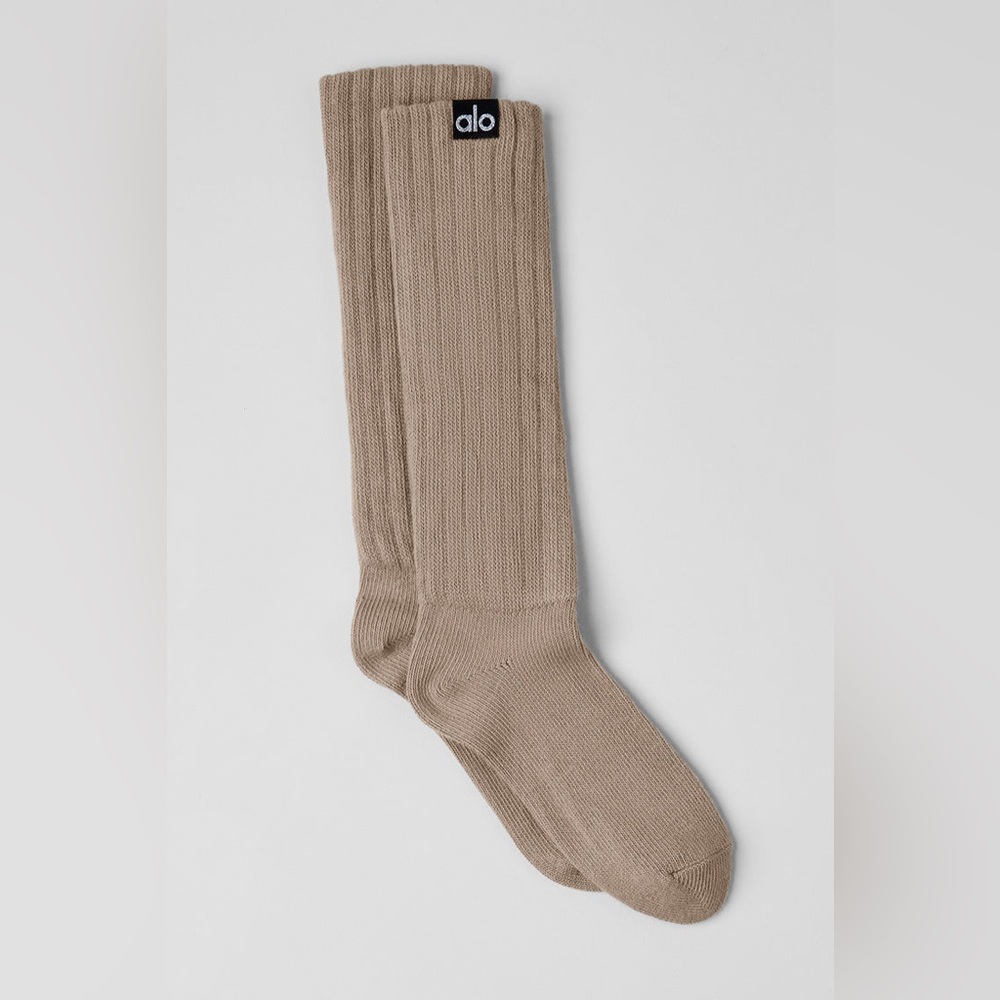 ALO Yoga Unisex Half-Crew Socks - Tan